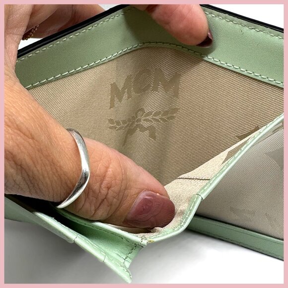 NWT MCM Bifold Wallet Pink, White & Mint Green Colorblock Saffiano Leather - Picture 7 of 8